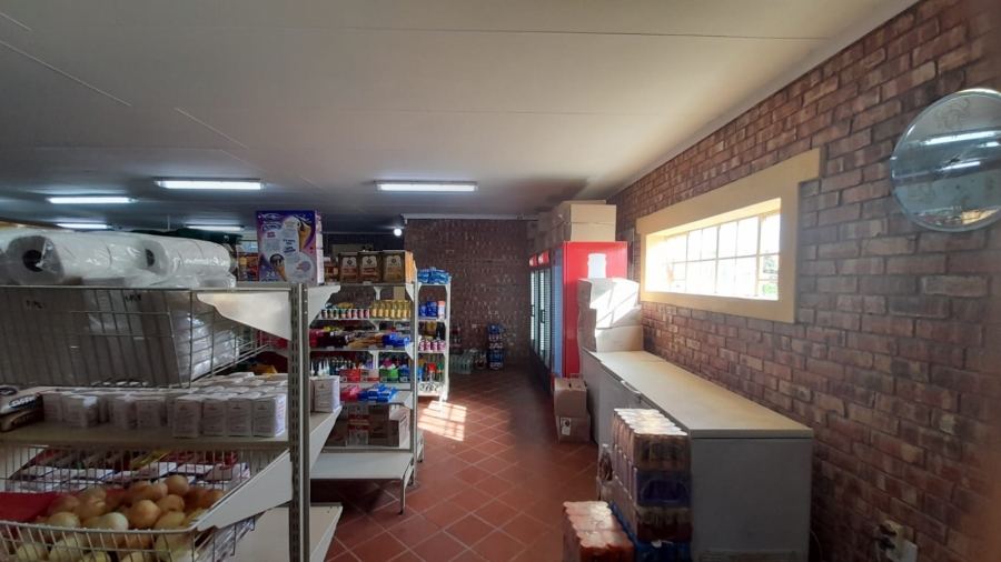 Commercial Property for Sale in Paradise Beach Eastern Cape